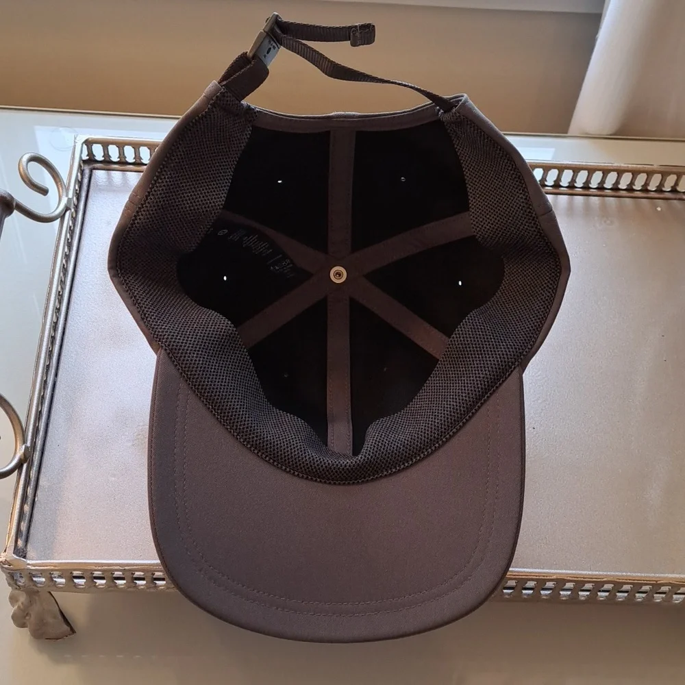 NWOT Lululemon Mens Fit And Free Olive Green Athletic/Athleisure Baseball Hat OS